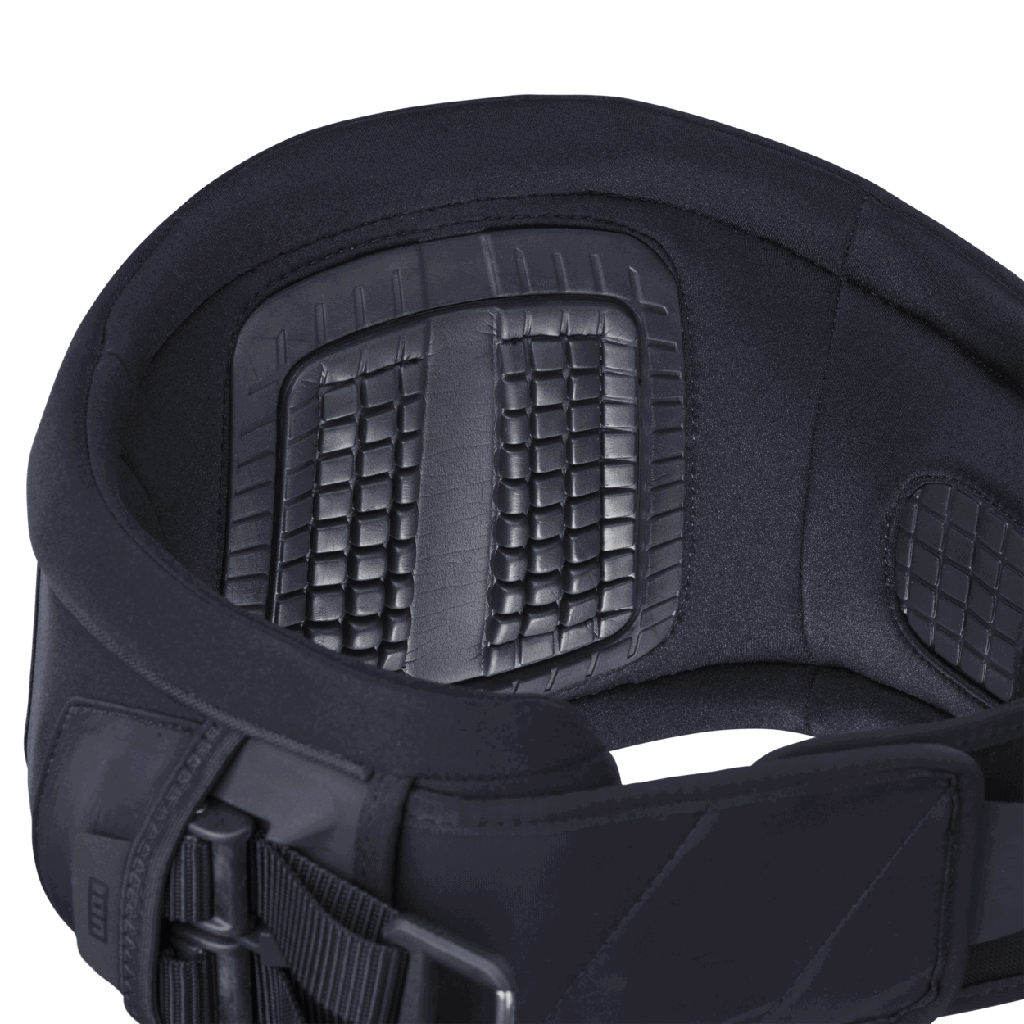48262-4709_IOW-Harness_Waist_Kite_Riot_Curv_04_900_black_Model.png