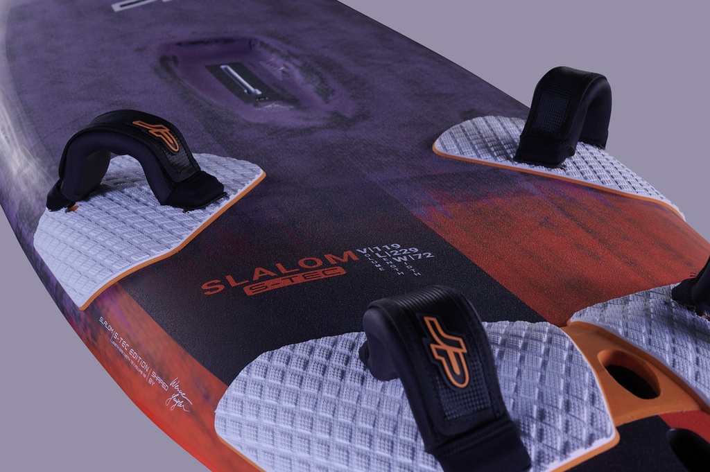 jp-slalom-s-tec-261224-8.jpg