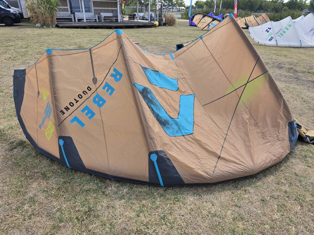 Gebraucht Duotone Rebel SLS 2026 Kite 9 m² Sand_Turpuoise 02_7