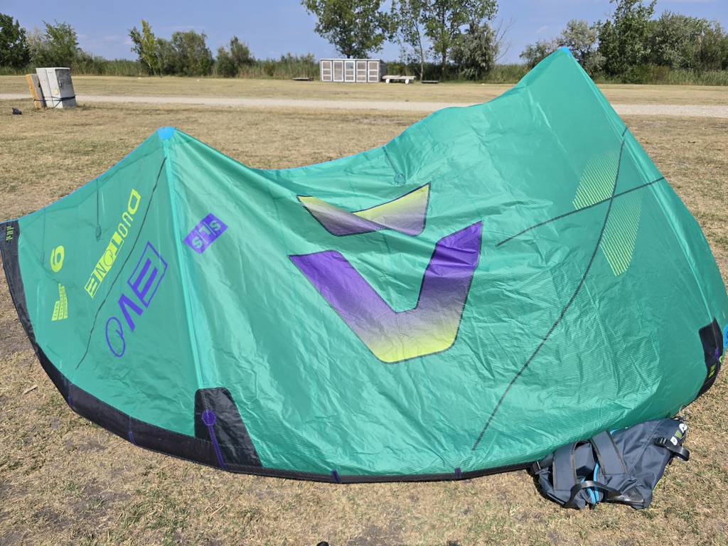 Gebraucht Duotone Evo SLS 2026 Kite 9 m² Green_Purple 01_6