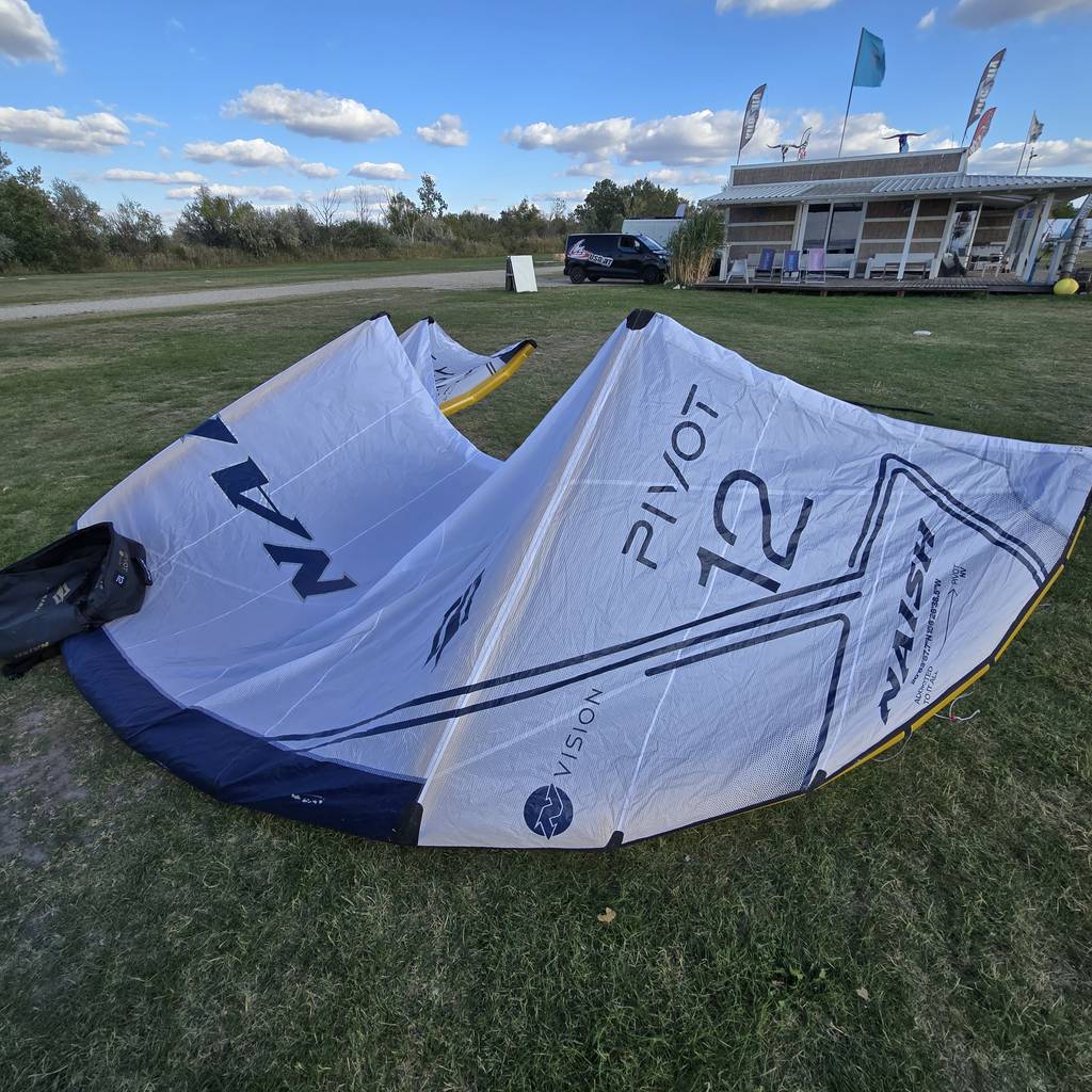 Gebraucht Naish Pivot NVision 2026 Kite 12 m² White_3