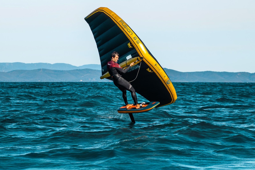 Ozone Wing Fusion V3 Ultra-X Action 2