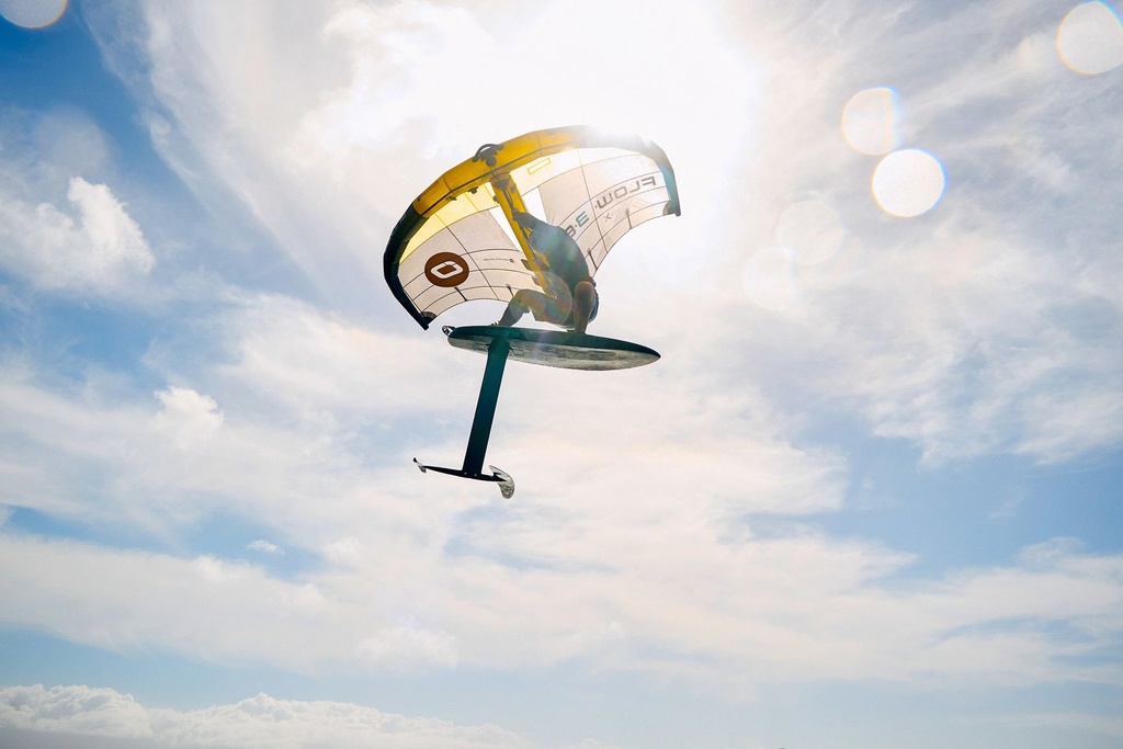 Ozone Wing Flow V2 Ultra-X Action 2