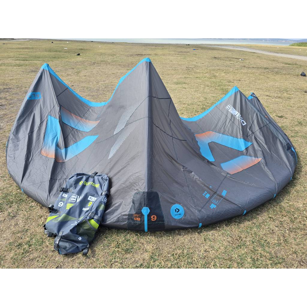 Gebraucht Duotone Evo SLS 2026 Kite 9 m² Dark Grey/Turquoise